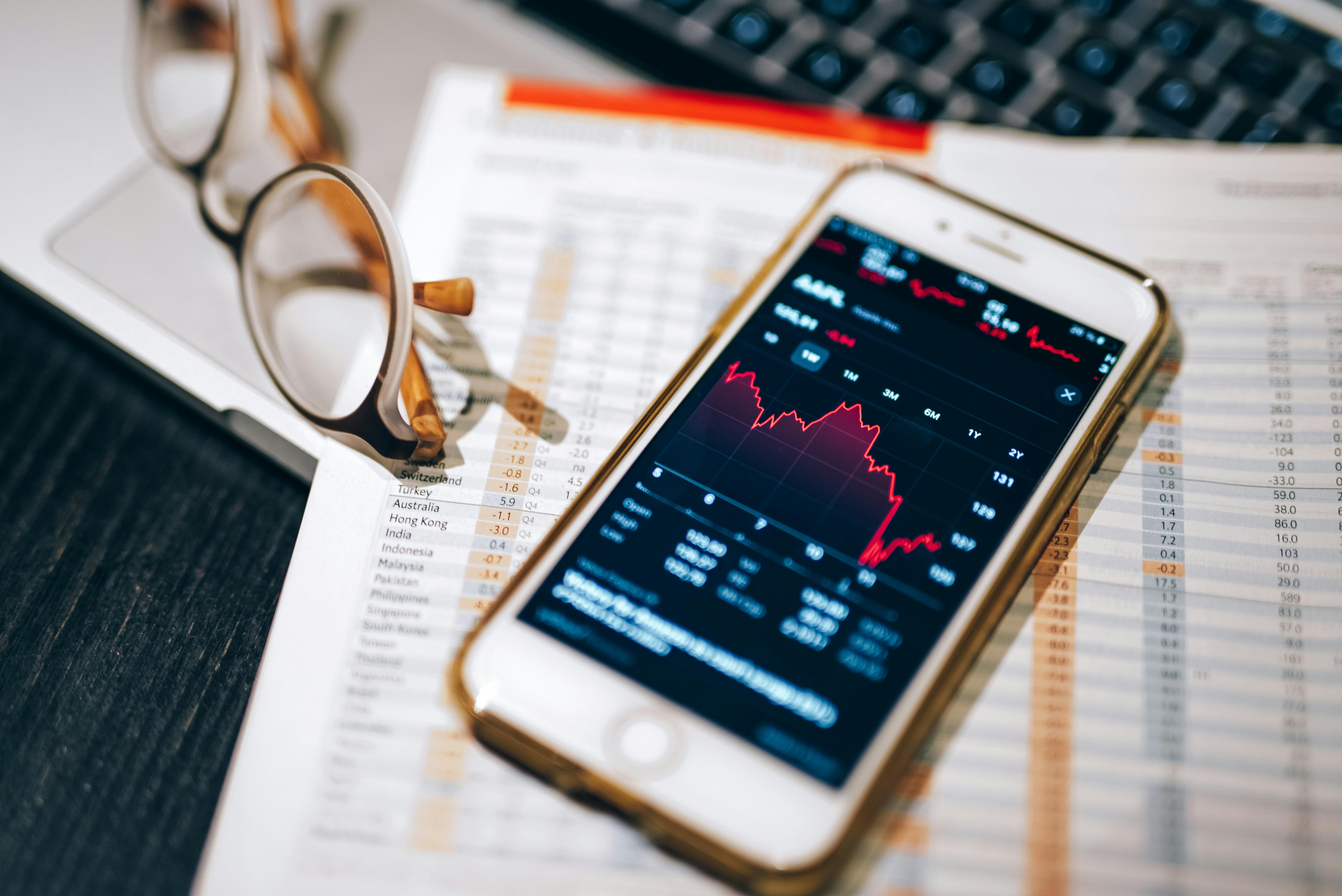 Real-Time vs. Historical Crypto Data: The Importance in Trading